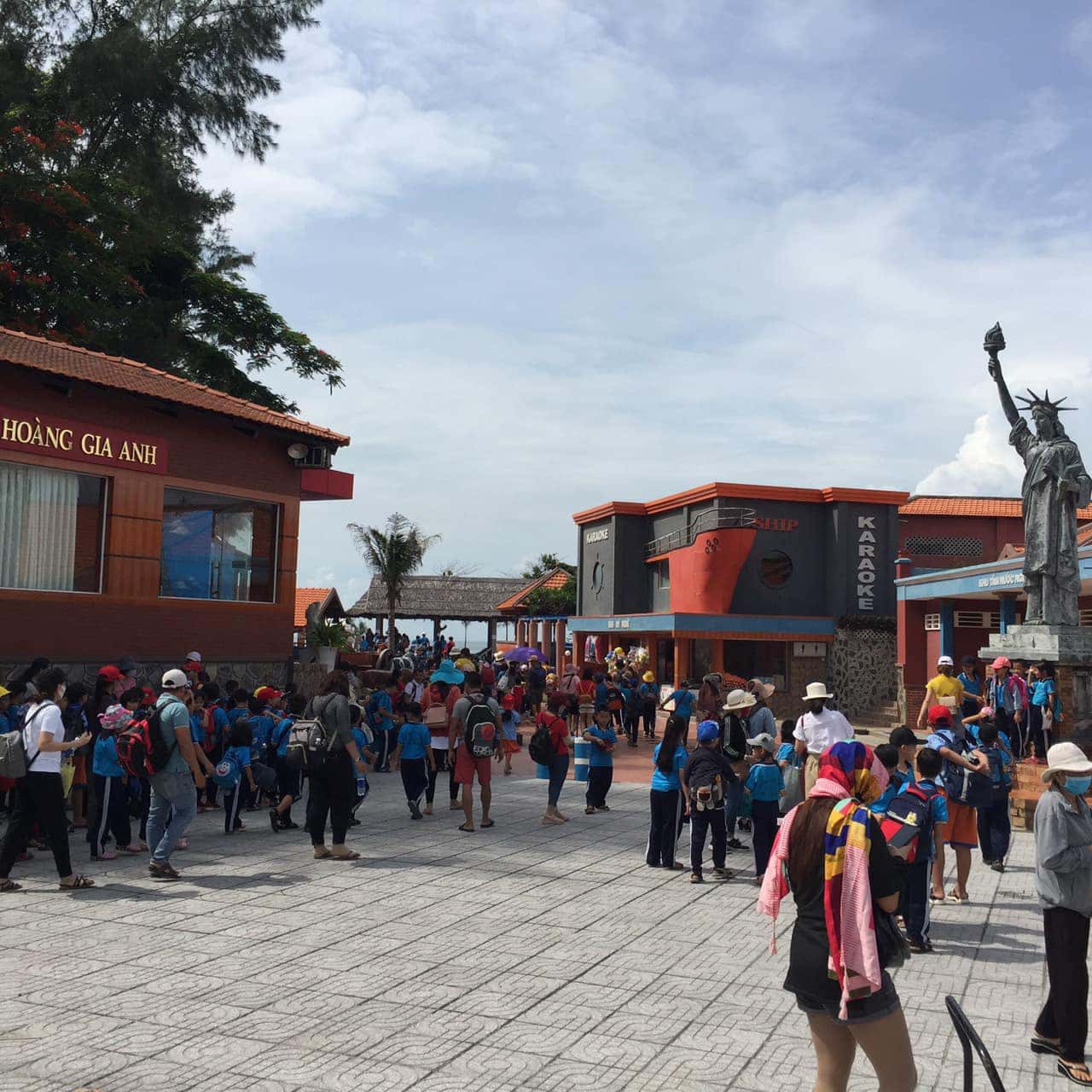 lang du lich chi linh dia diem du lich vung tau attvut11