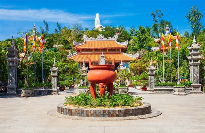 chua long son dia diem du lich nha trang attcxr24