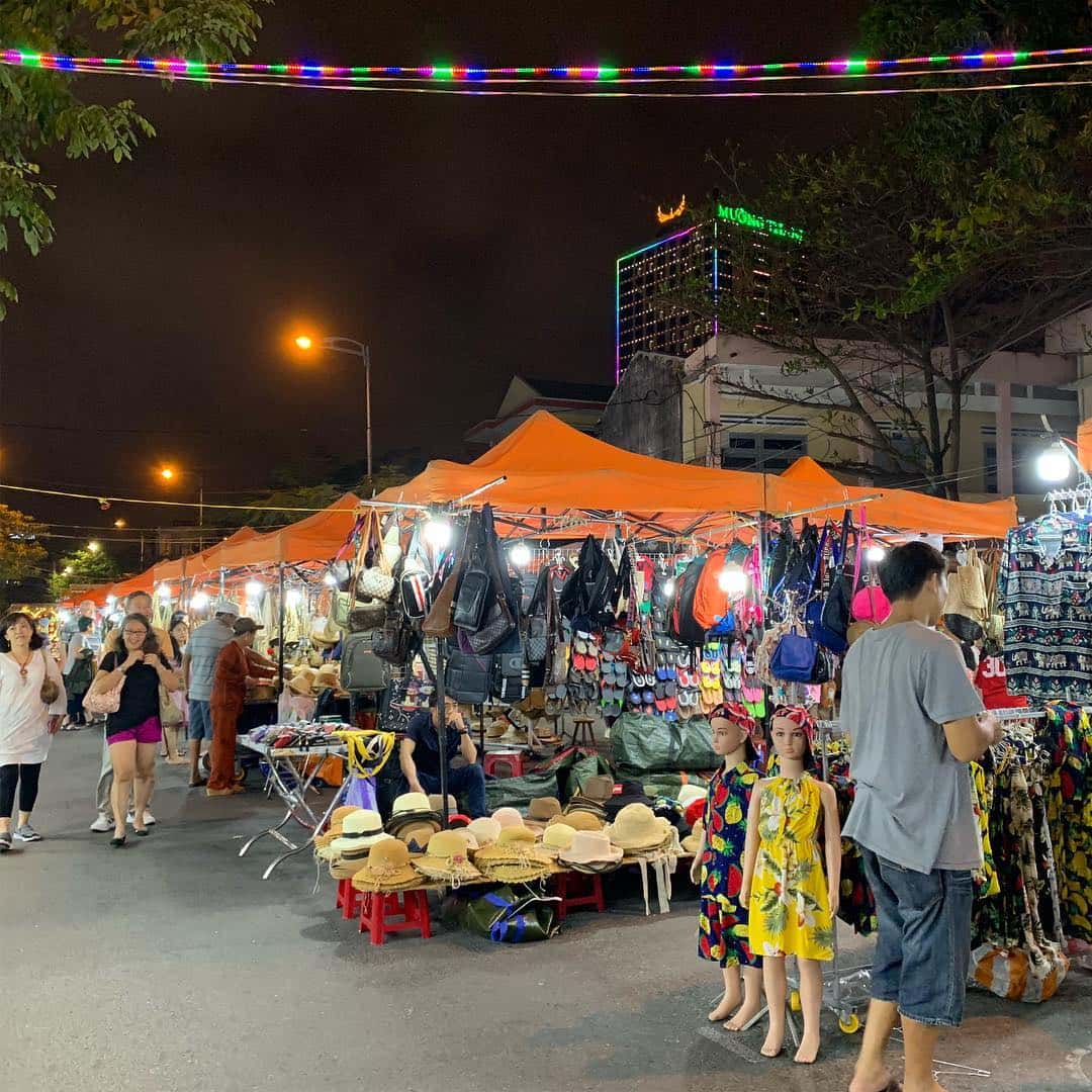 cho dem son tra dia diem du lich da nang attdad23