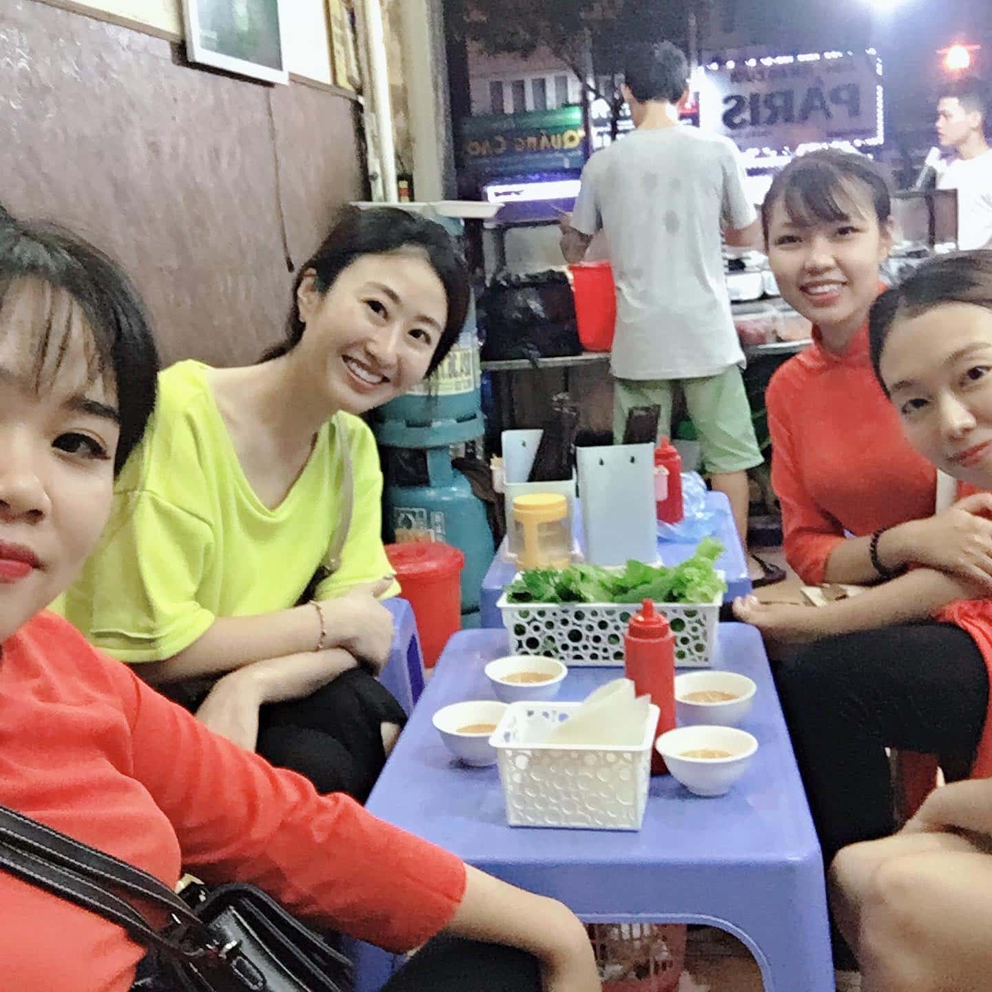 female vespa city tour hanoi 
