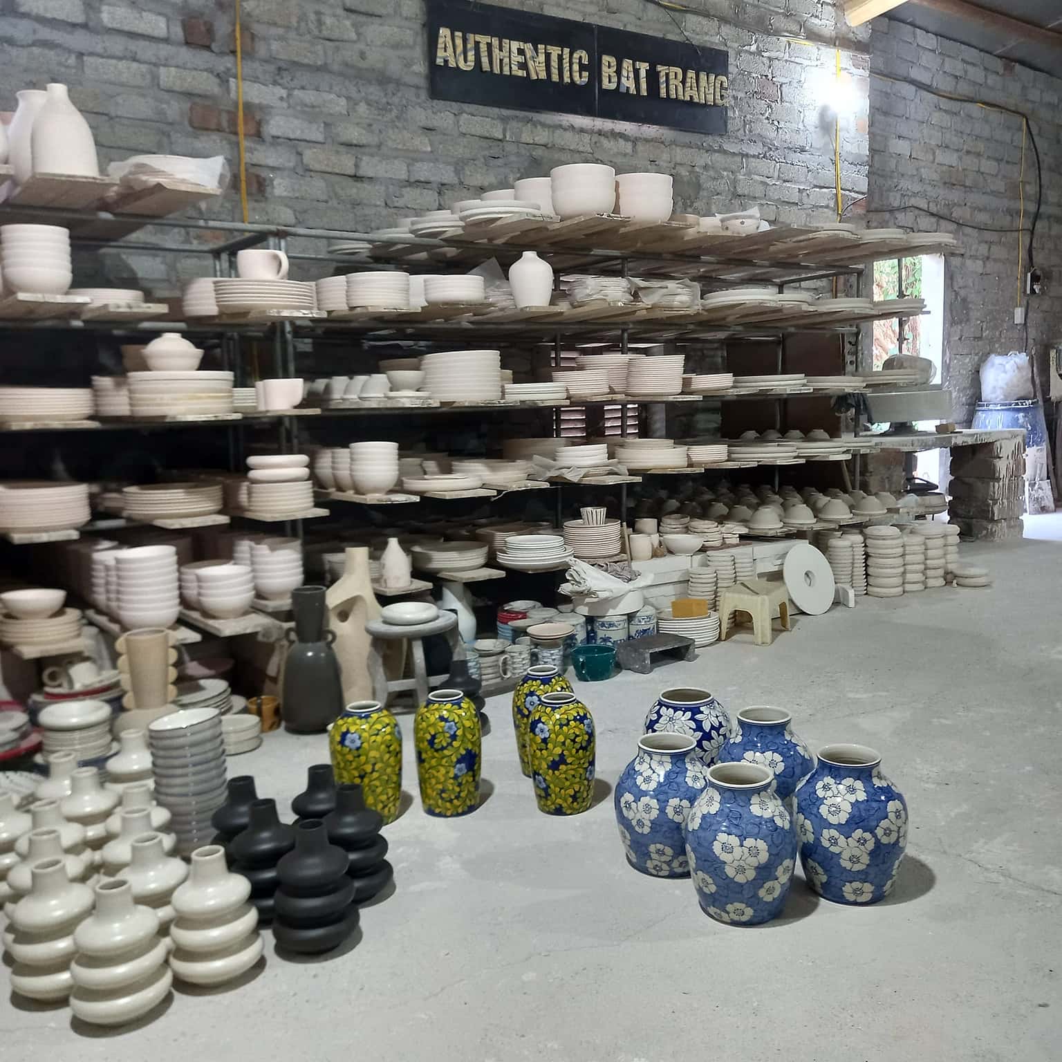 bat trang pottery class in old quarter hanoi