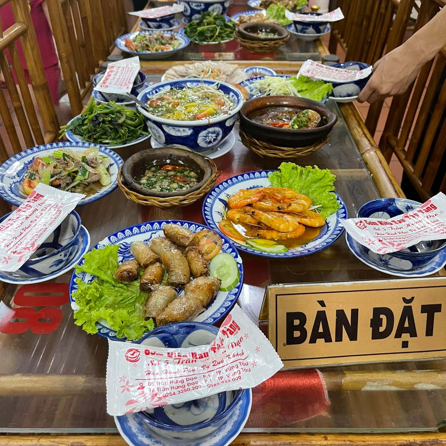 com nieu rau tap tang vung tạu 