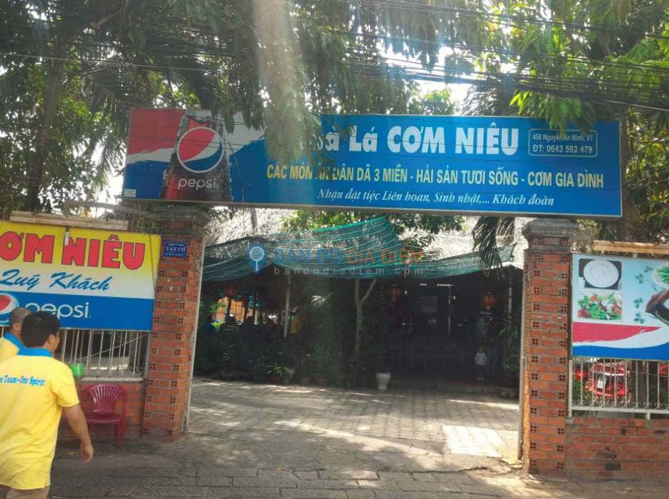 quan nha la com nieu vung tau 