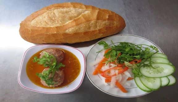 banh mi xiu mai chao vung tau
