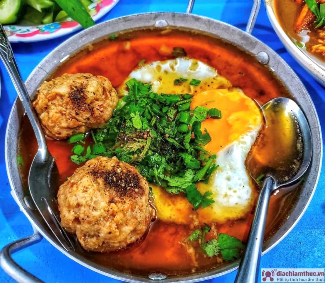 banh mi xiu mai chao vung tau
