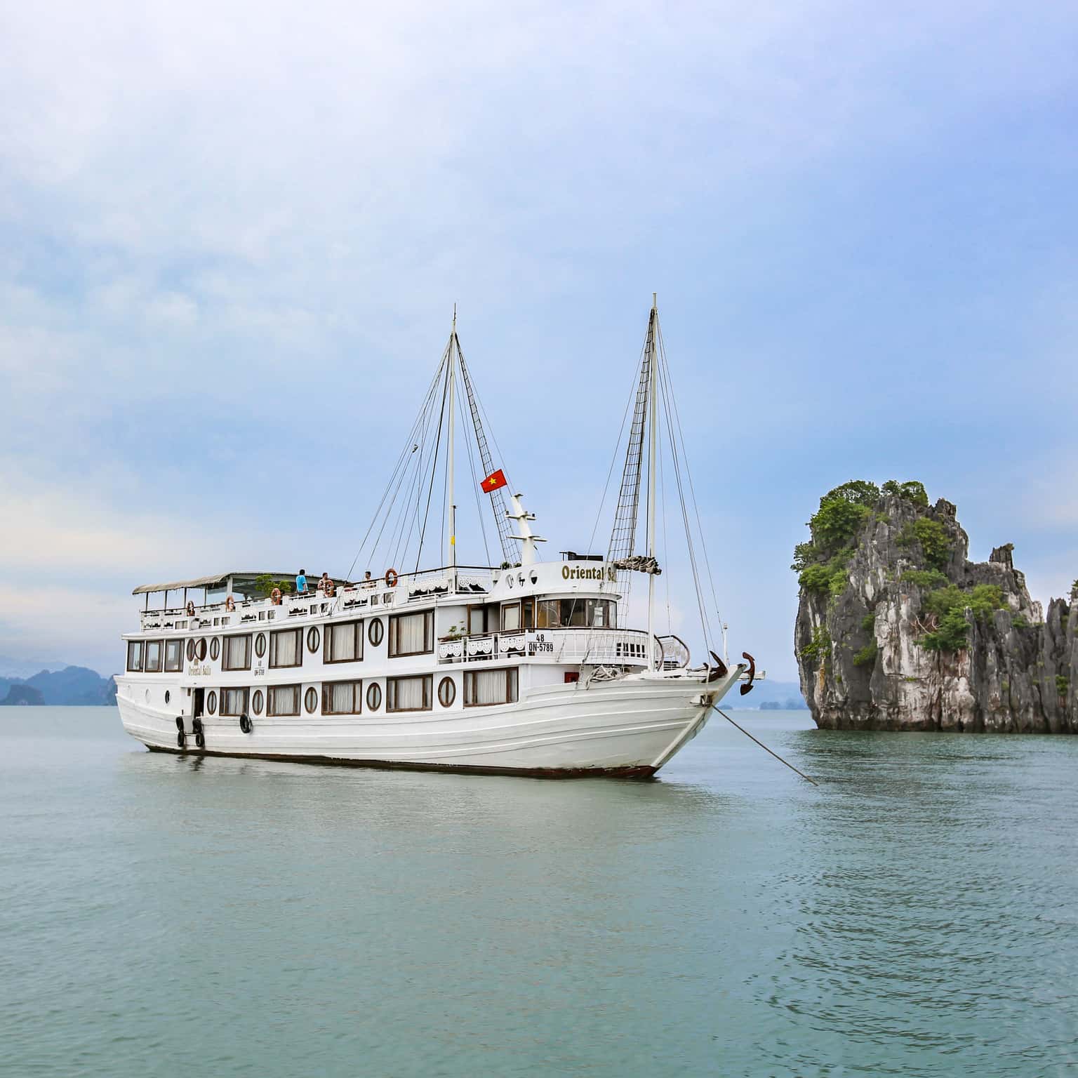 oriental sails cruise ha long bay