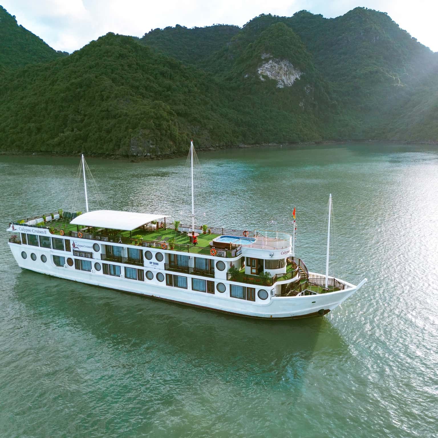 du thuyen calypso cruise oriental ha long bay