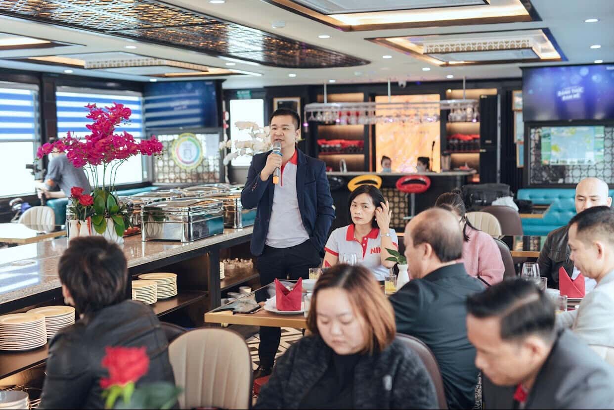 queen cruise ha long 