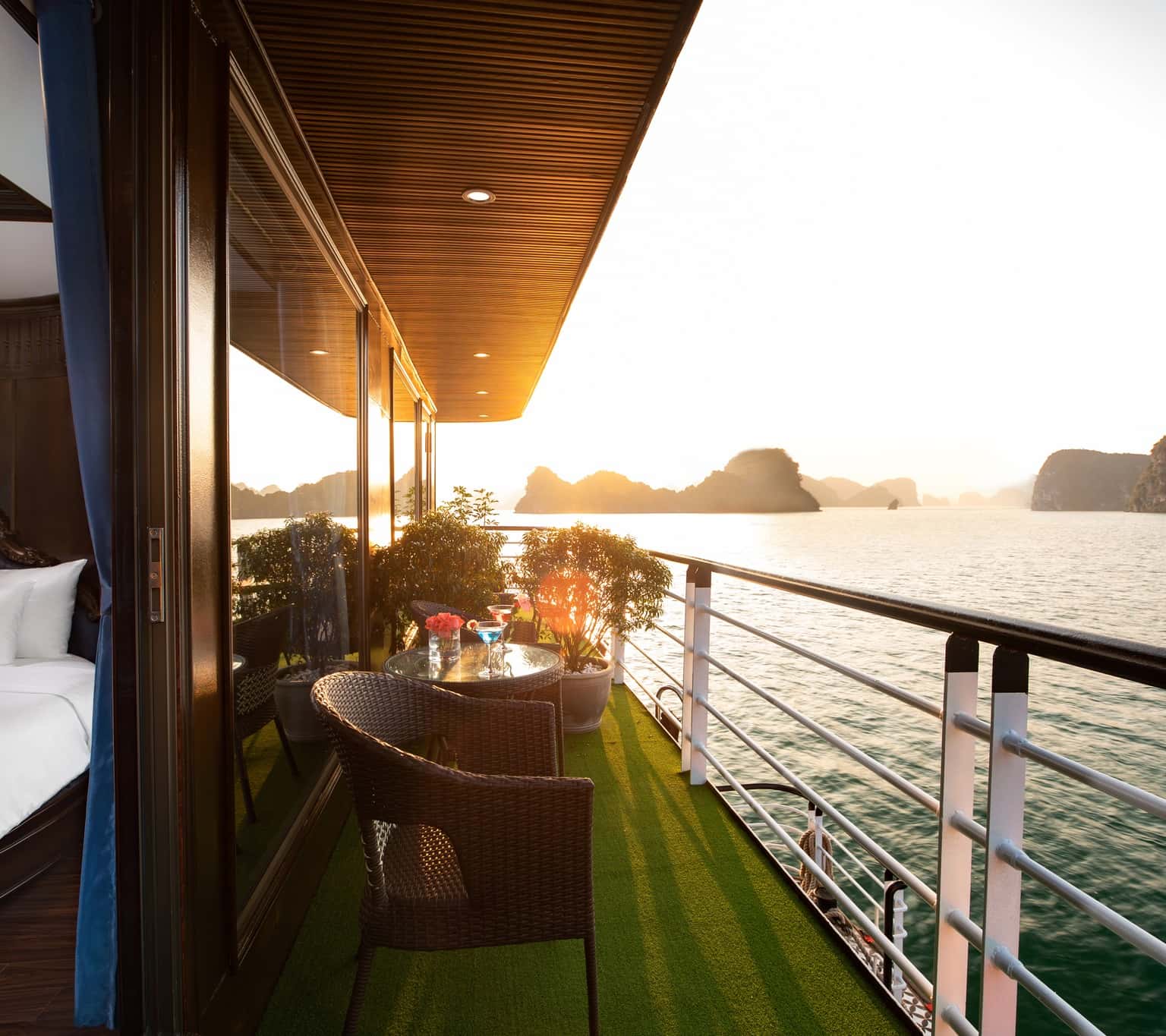 la casta regal cruise 24 cabin ha long bay