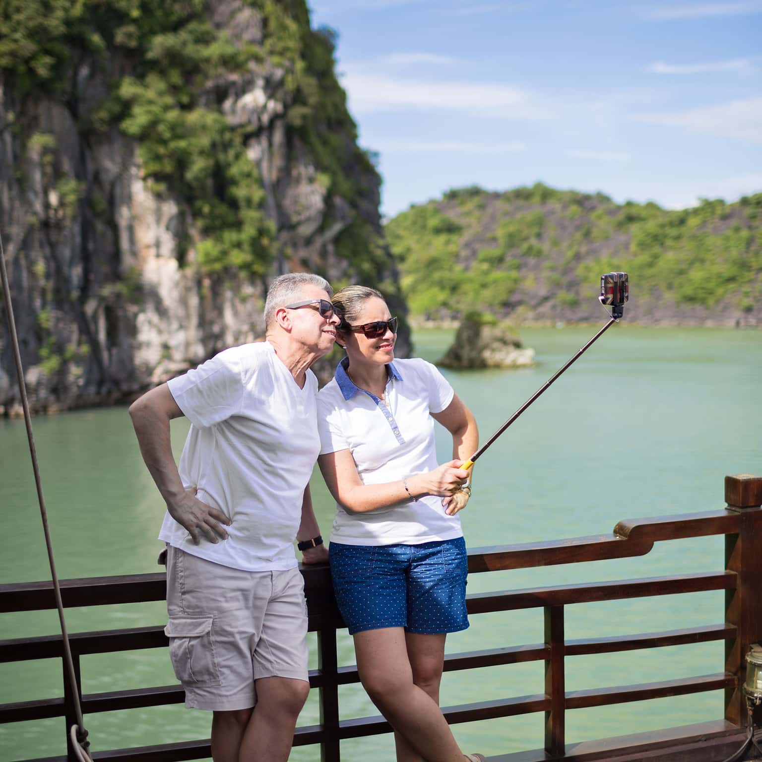 pelican glory pelican cruise ha long