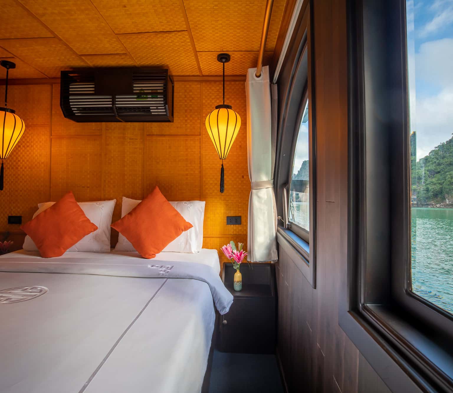 l'amour junk private charter indochina junk cruise ha long bay
