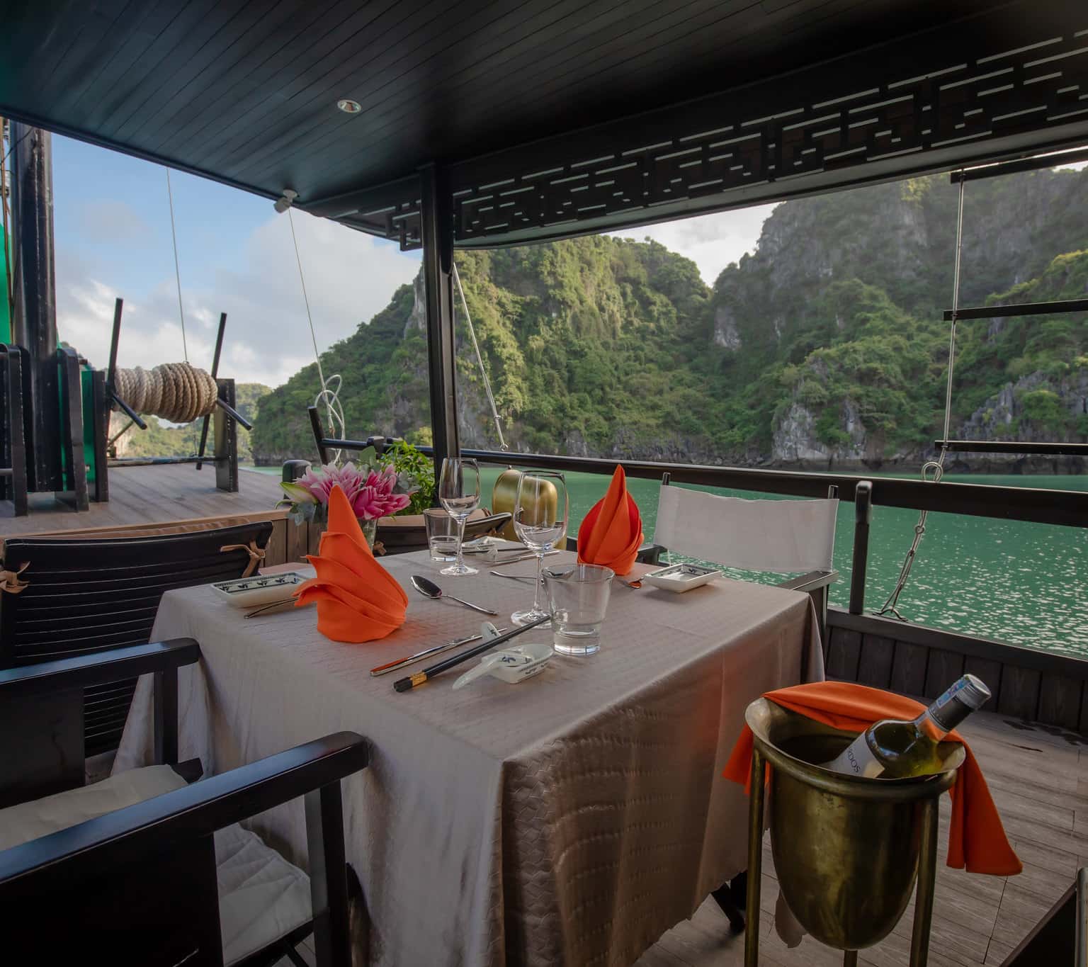 l'amour junk private charter indochina junk cruise ha long bay