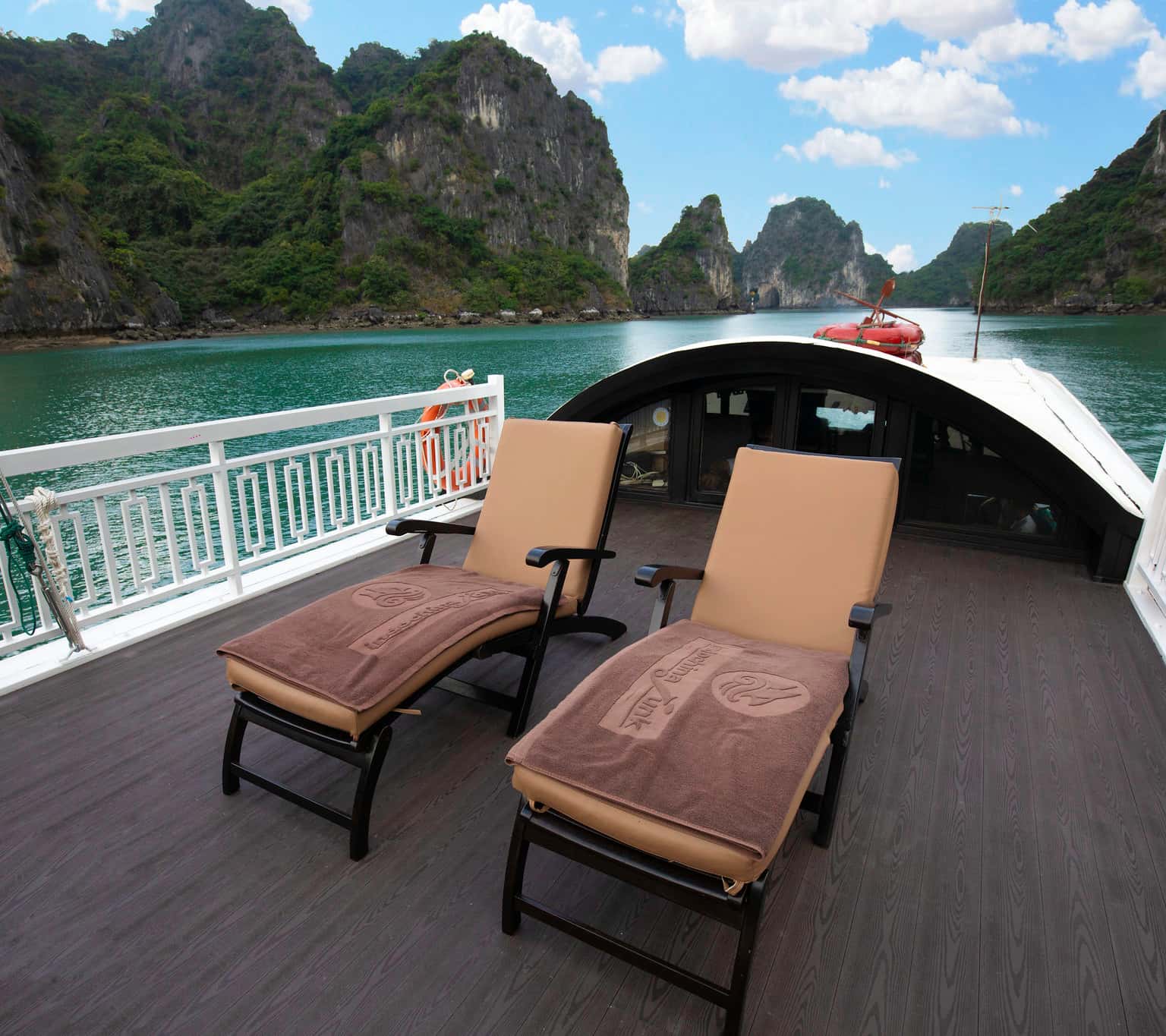 l'amour junk private charter indochina junk cruise ha long bay