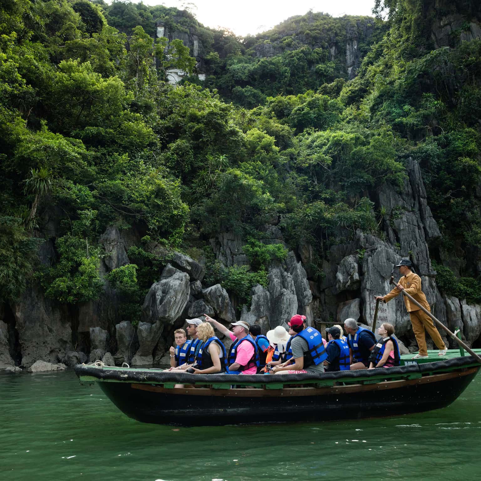 orchid preminum pelican cruise ha long 