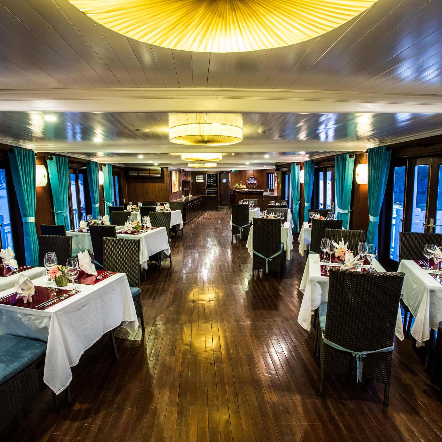bhaya classic bhaya au co cruise ha long bay