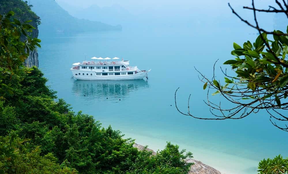 bhaya classic premium bhaya au co cruise ha long bay