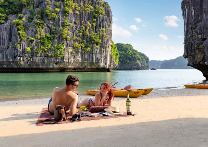 indochine cruise lan ha indochina sail  ha long bay