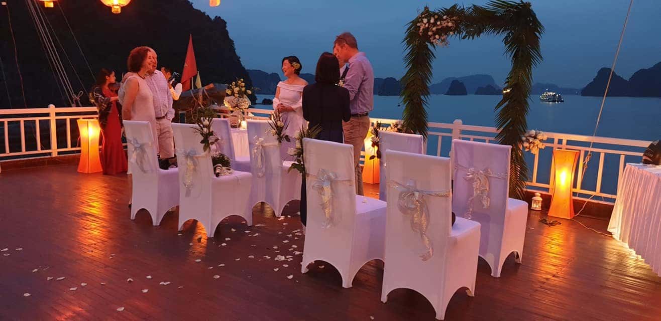 indochina-sail-halong-indochina-sail-cruise-ha-long-bay 