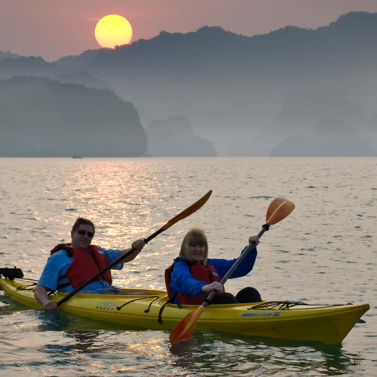indochina-sail-halong-indochina-sail-cruise-ha-long-bay 