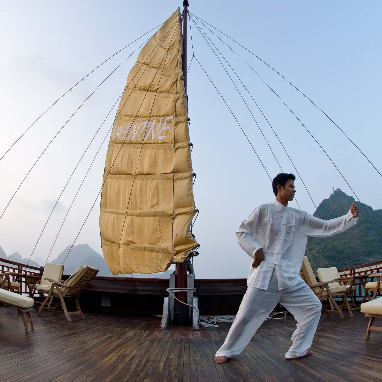 indochina-sail-halong-indochina-sail-cruise-ha-long-bay 