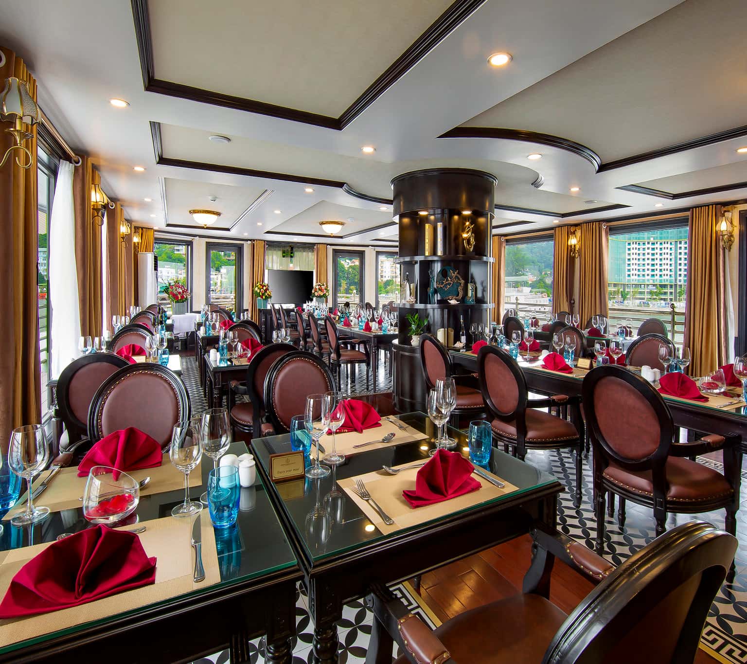 athena royal cruise ha long bay