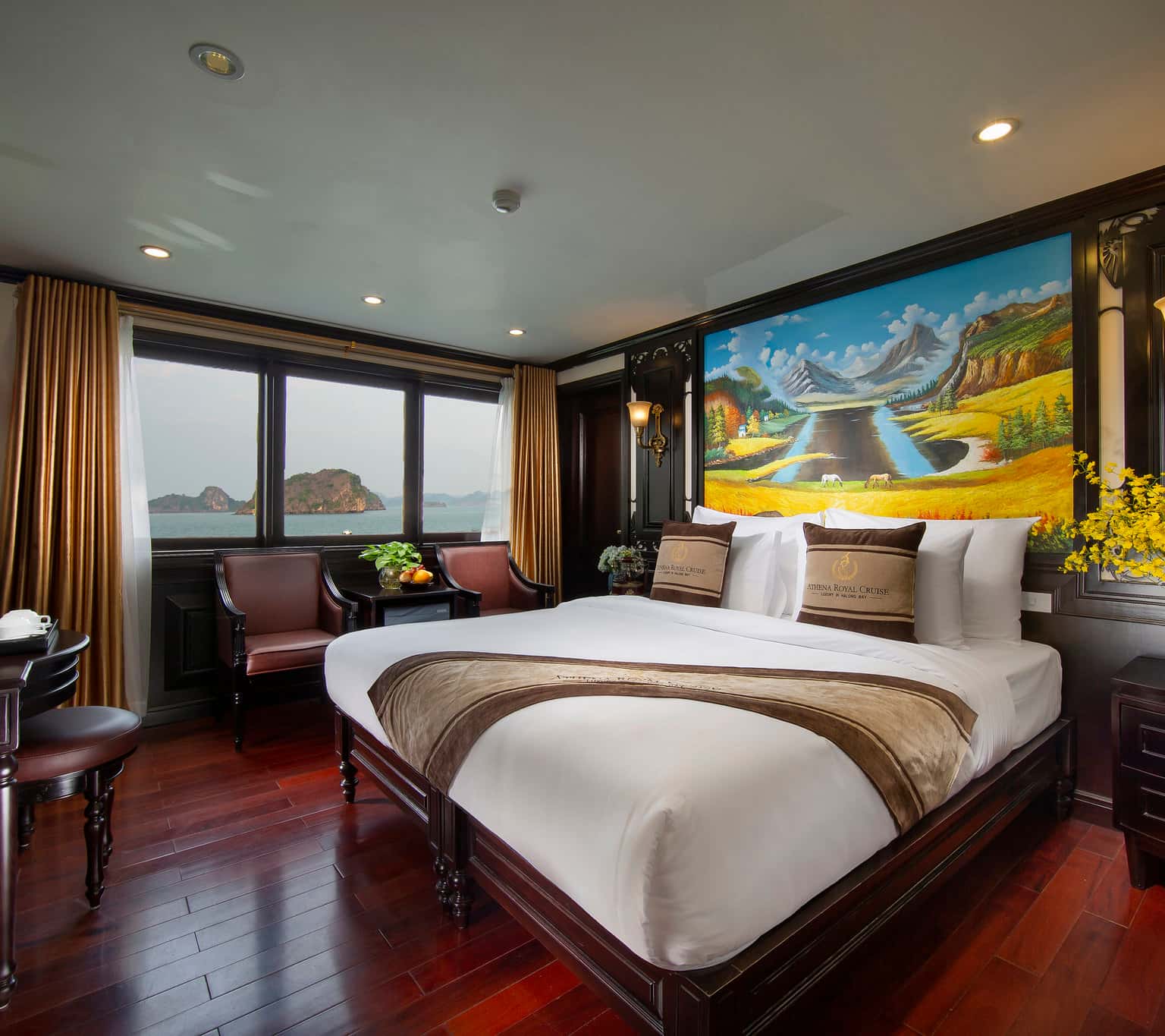Phòng Elegant Suite