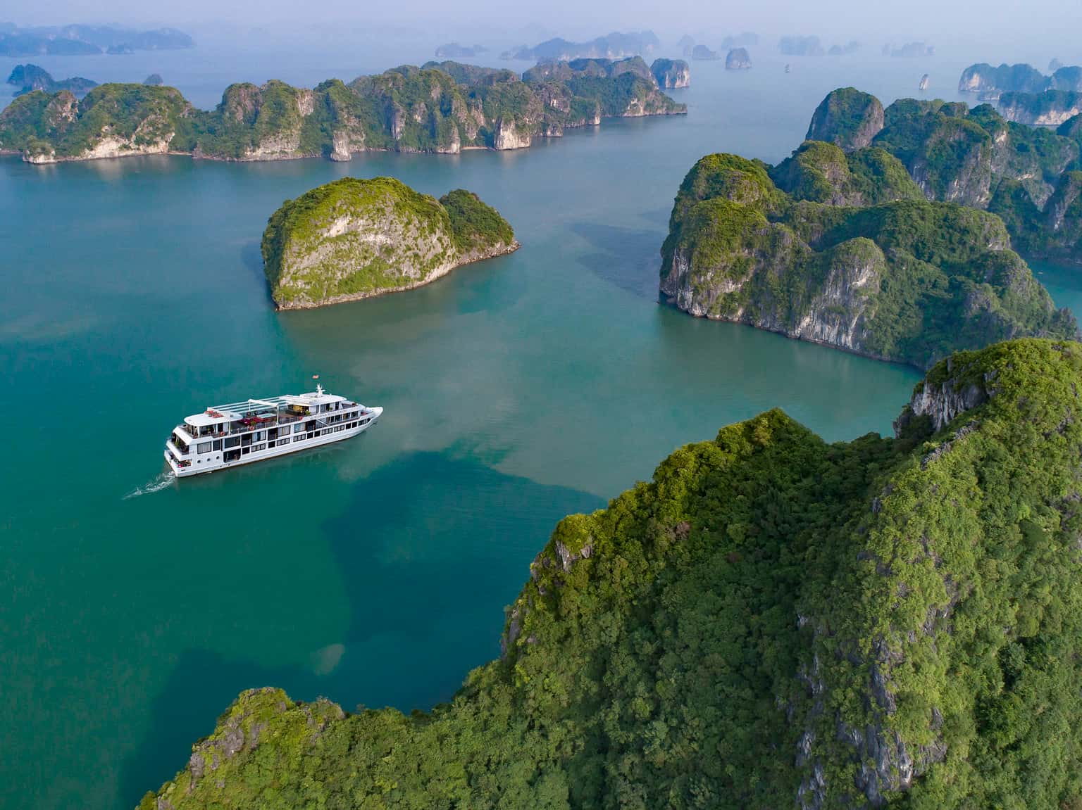 athena royal cruise ha long bay