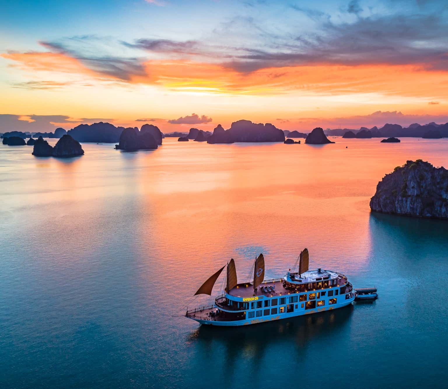 emperor cruise ha long bay