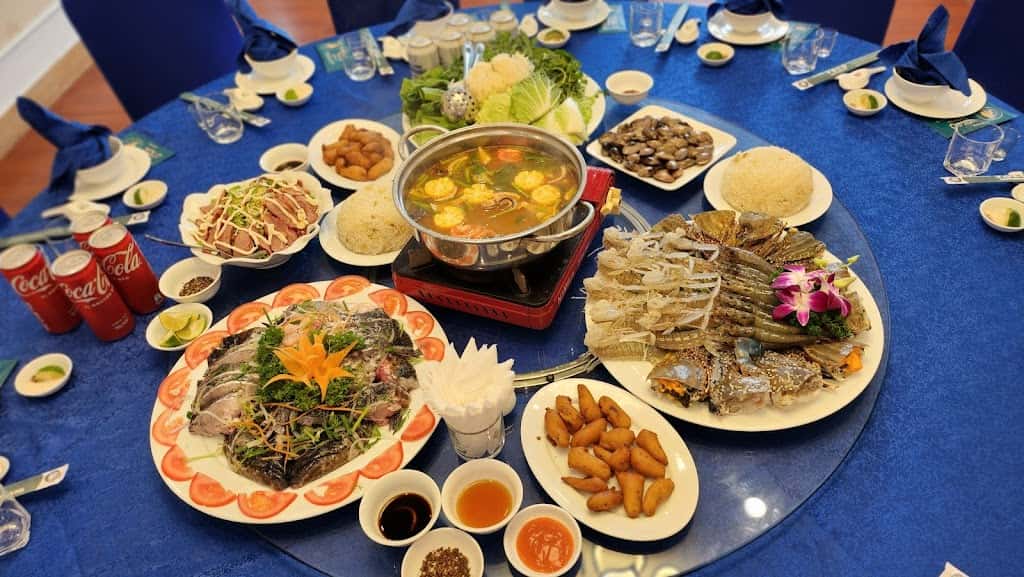 nha hang sieu thi hai san yolo ha long 