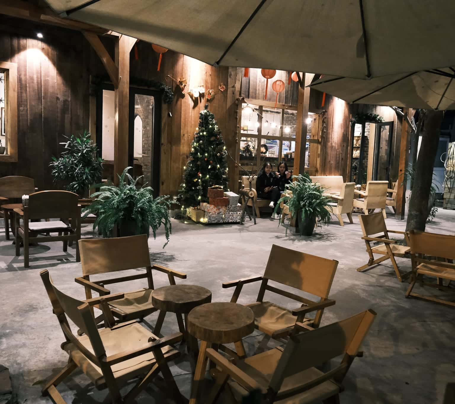 vintage 198x cafe ha long