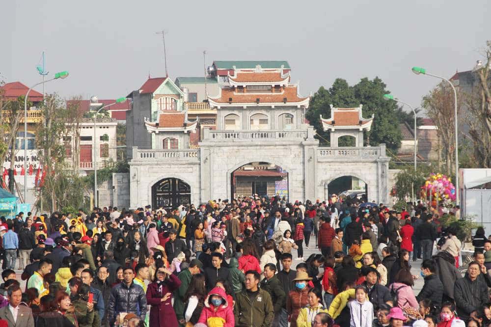 le hoi yen tu quang ninh