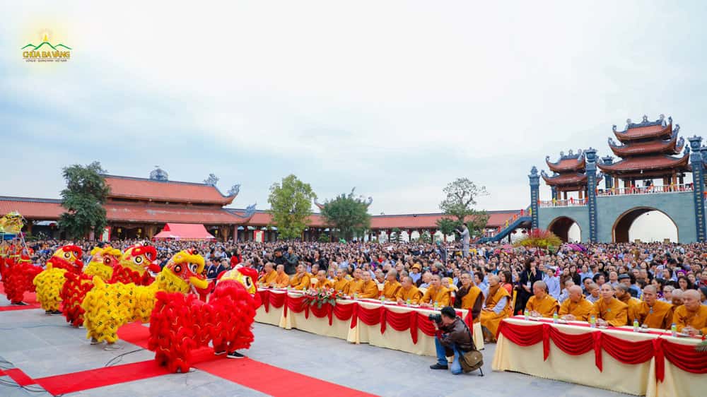 le hoi chua ba vang quang ninh 