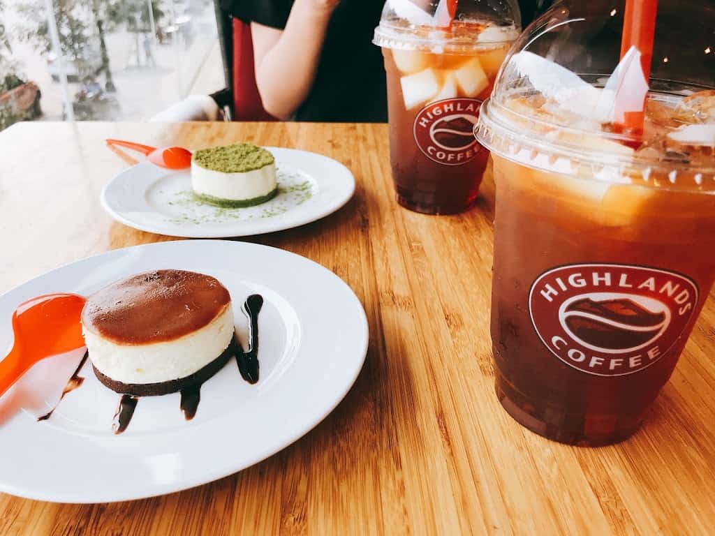 highlands coffee vincom ha long
