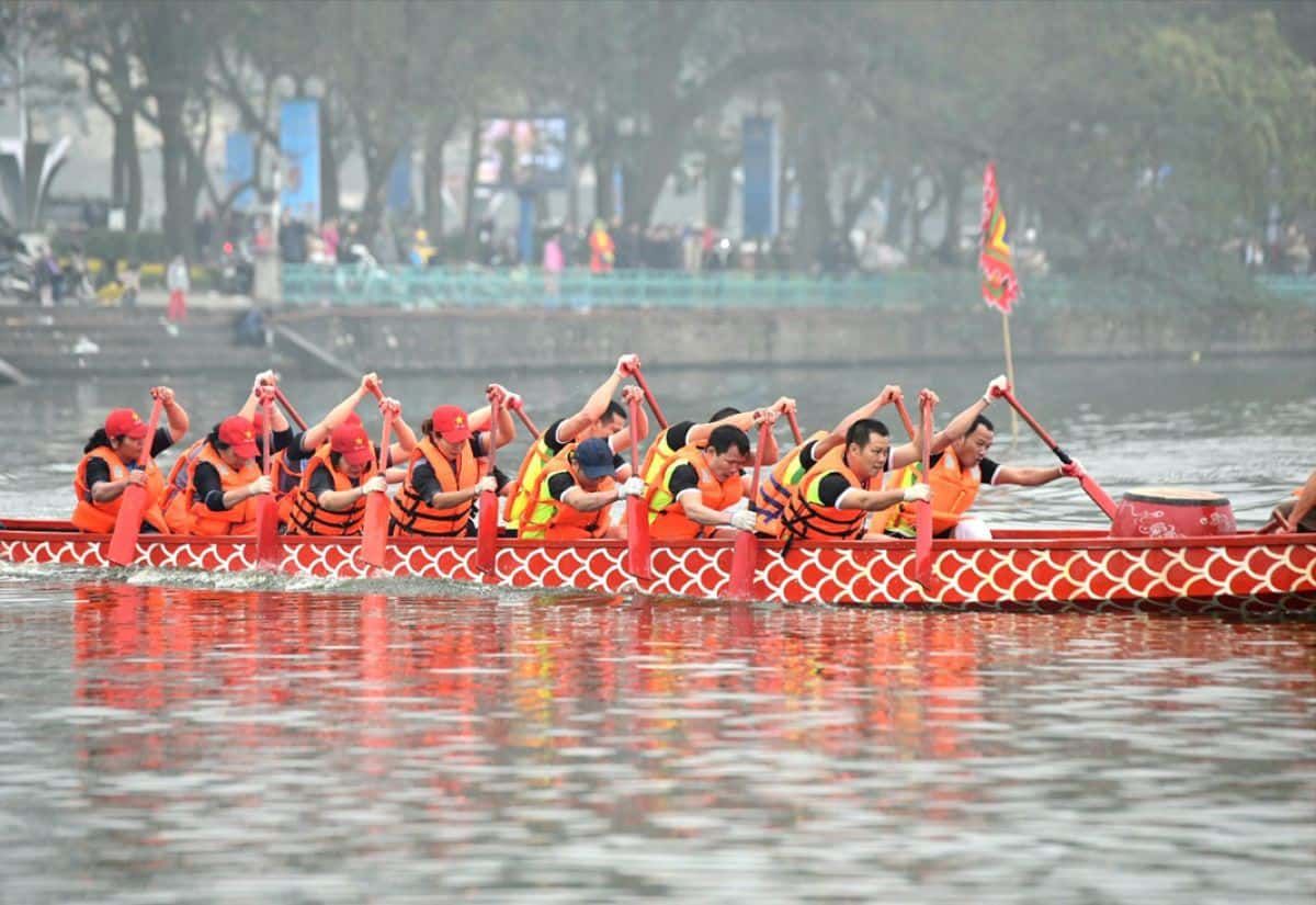 le hoi quan lan ha long