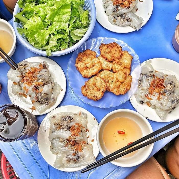 banh cuon cha muc ba hue ha long