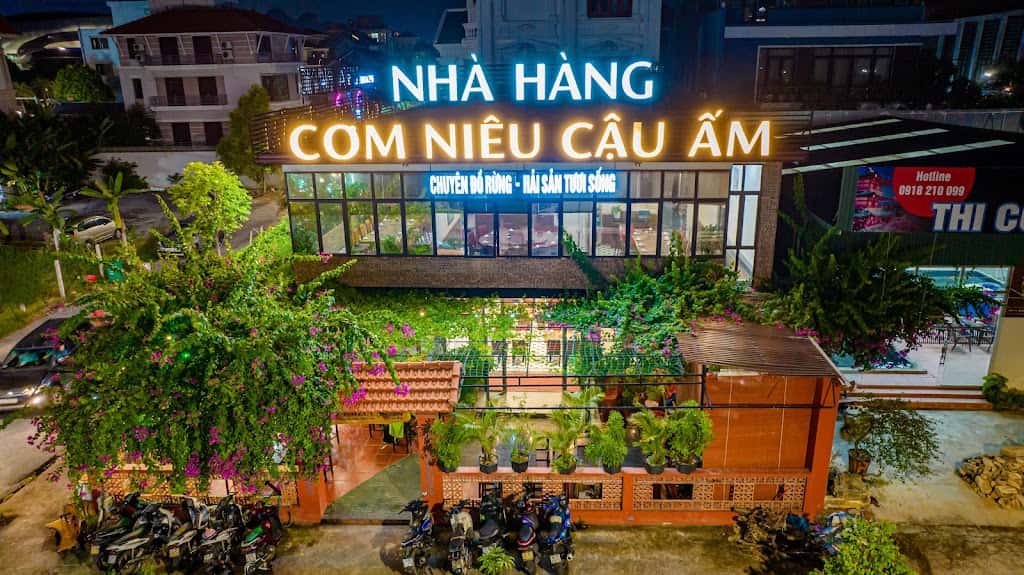 com nieu cau am ha long
