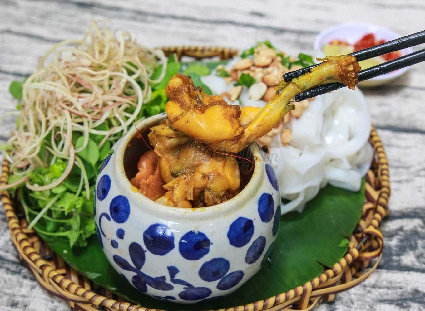 mi quang ech bep trang da nang