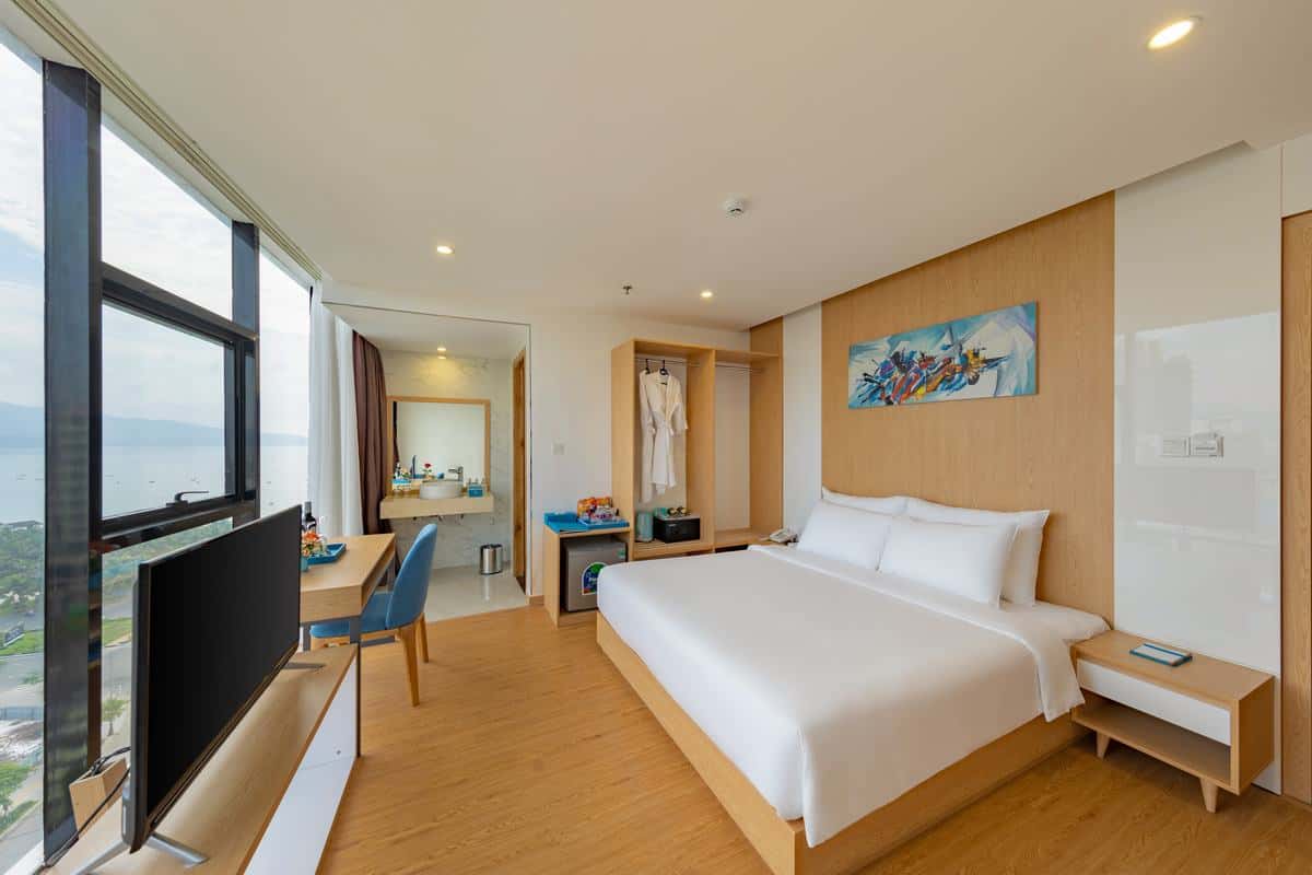 gold-luxury-hotel-da-nang