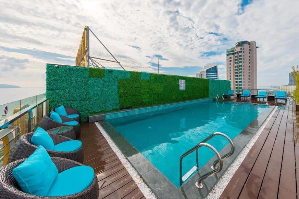 gold-luxury-hotel-da-nang