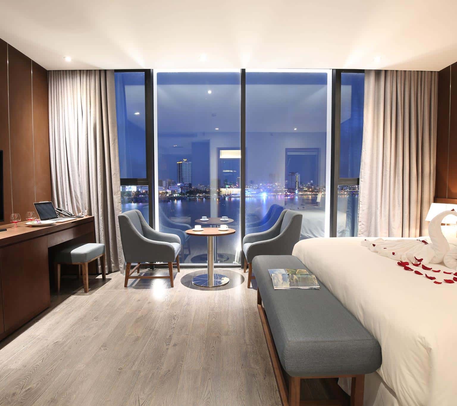 avora-hotel-da-nang