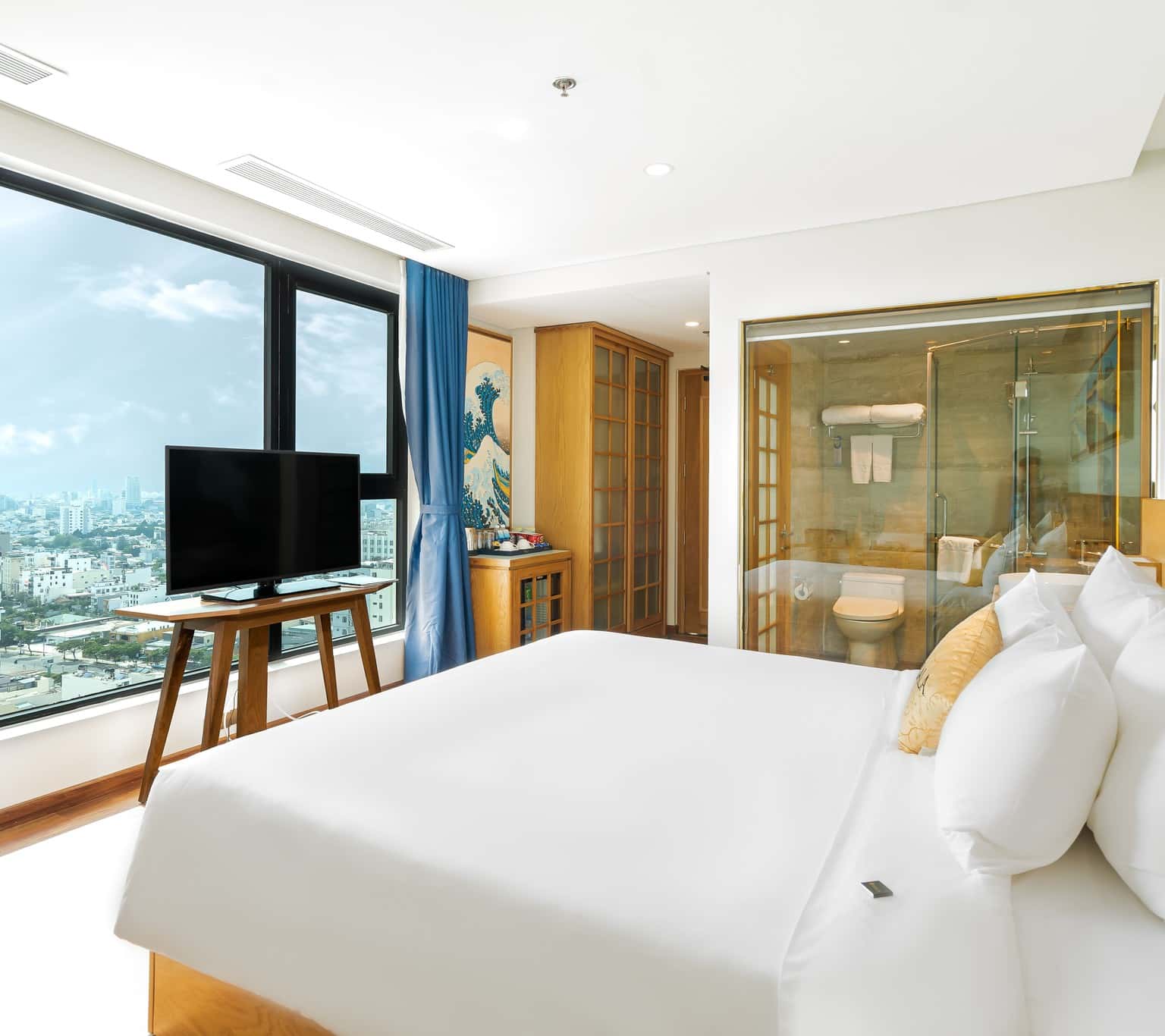sala da nang beach hotel