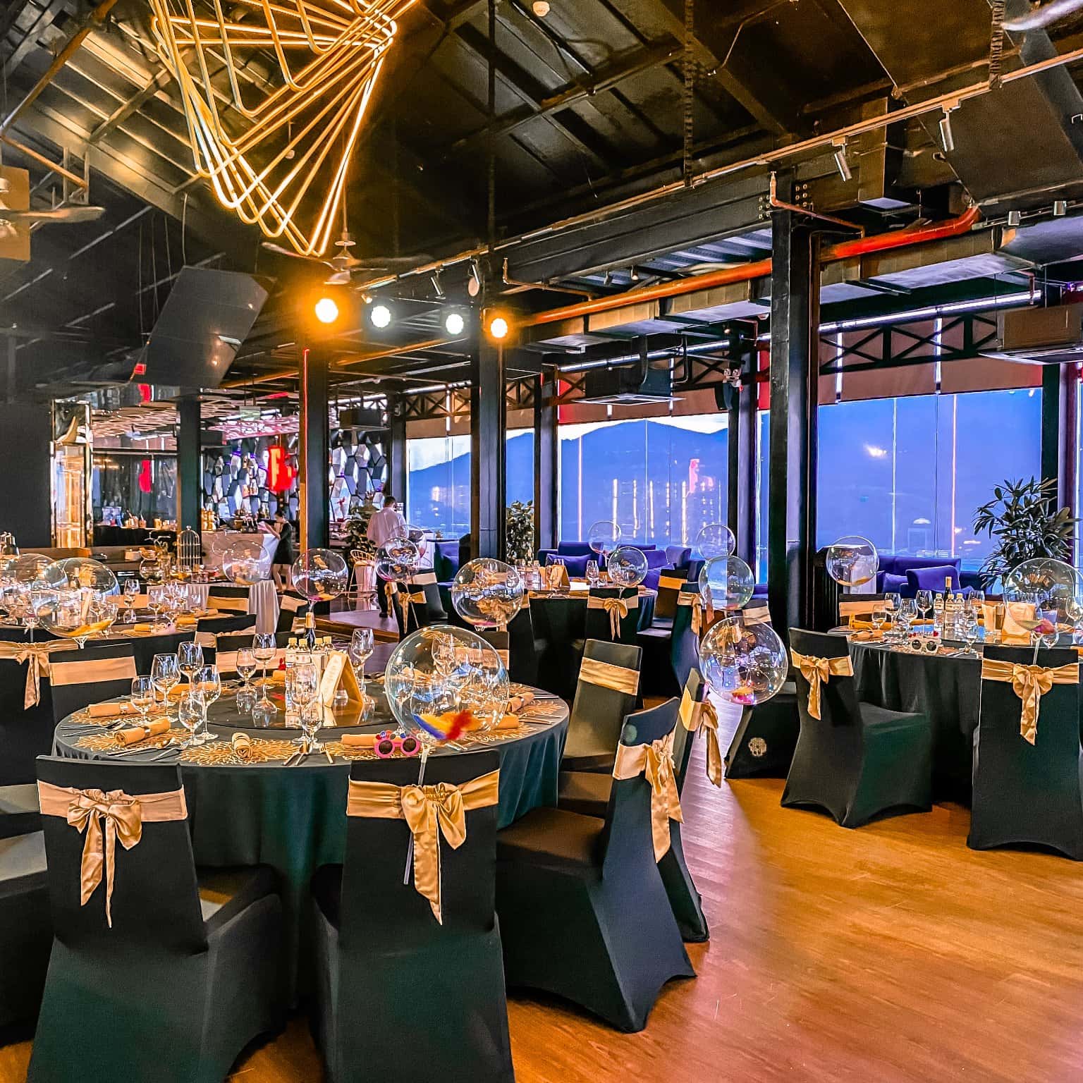 f29 golden beef sky bar da nang