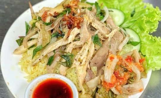 com ga nam cho moi da nang