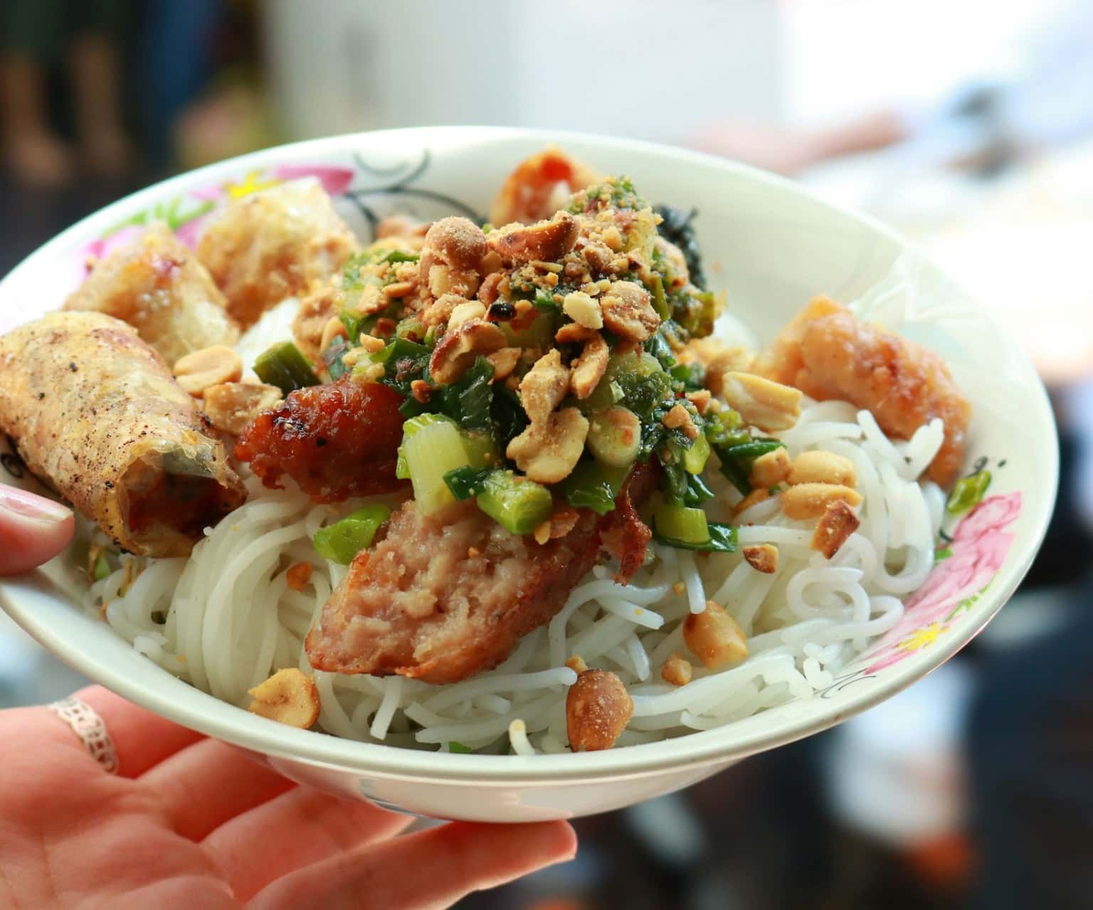 quan-bun-thit-nuong-loan-da-nang