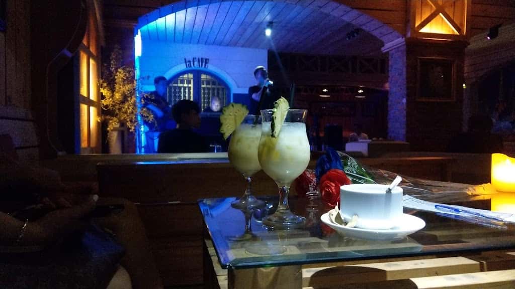 phong tra le paris da nang 