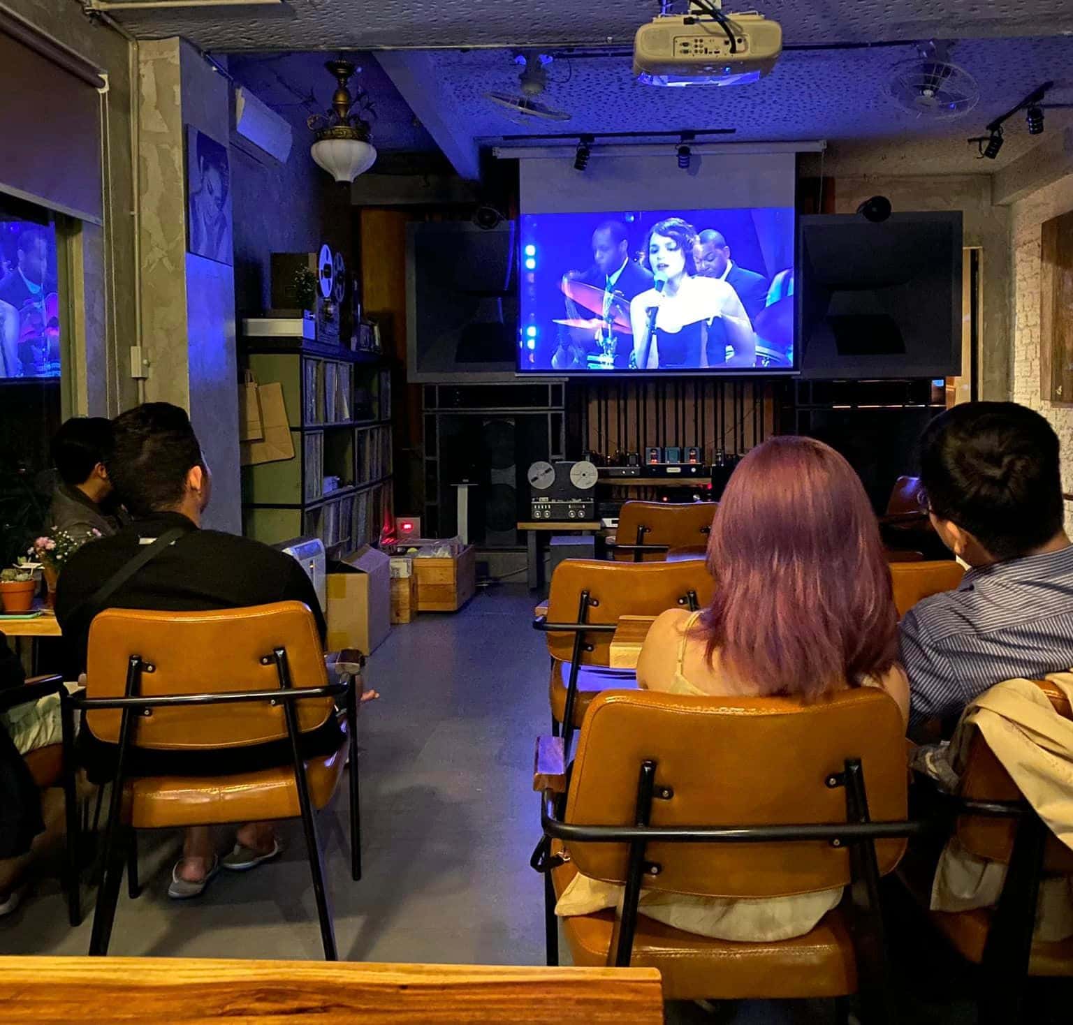 quan sound cafe da nang