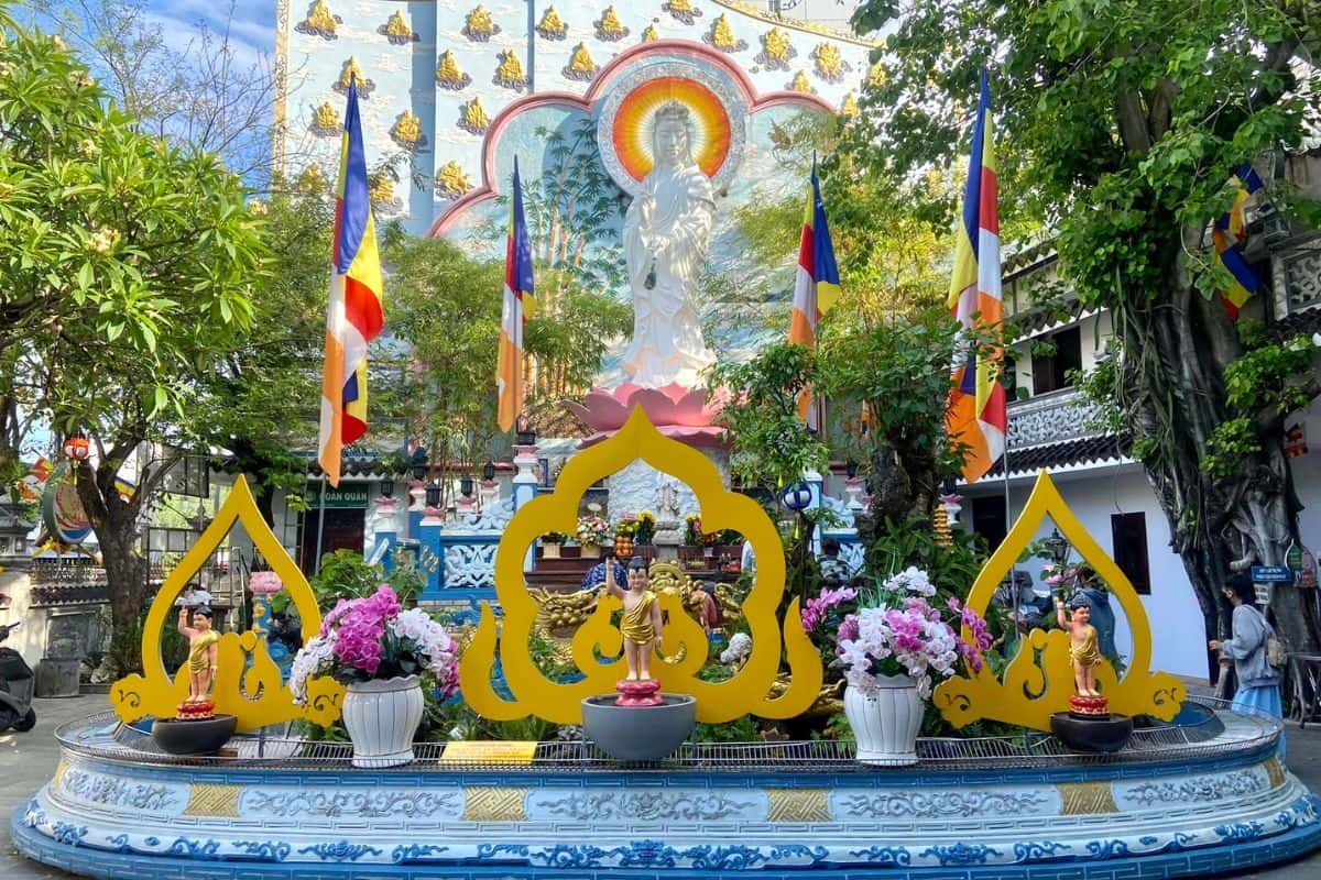 chua bat nha da nang