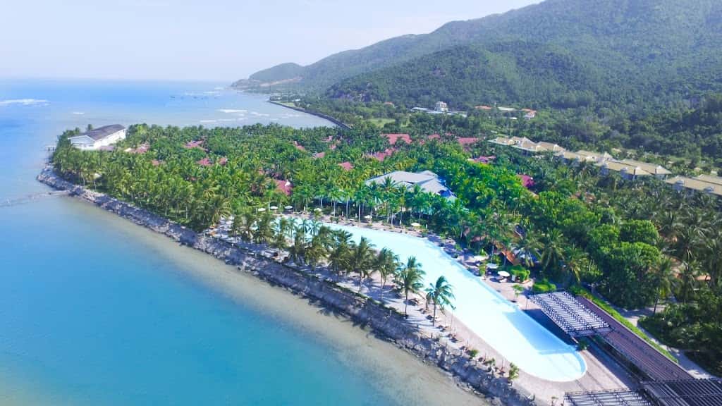 diamond bay resort spa nha trang