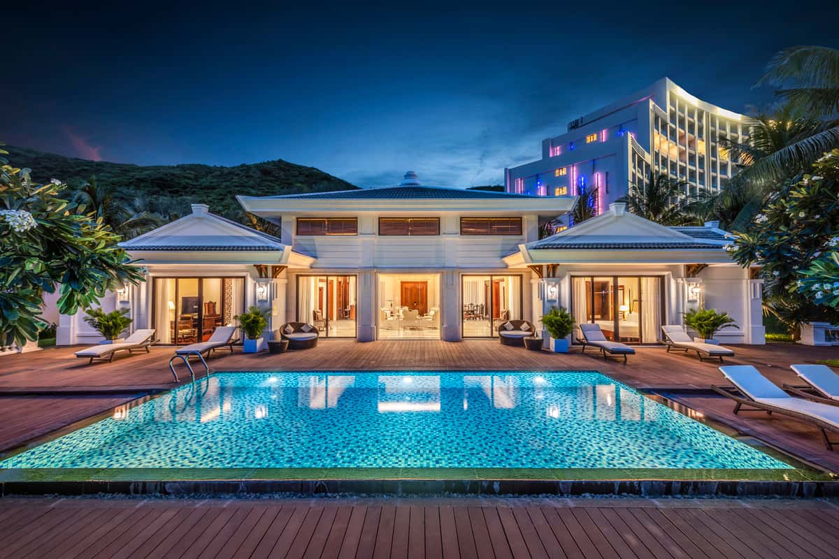 vinpearl resort spa nha trang bay