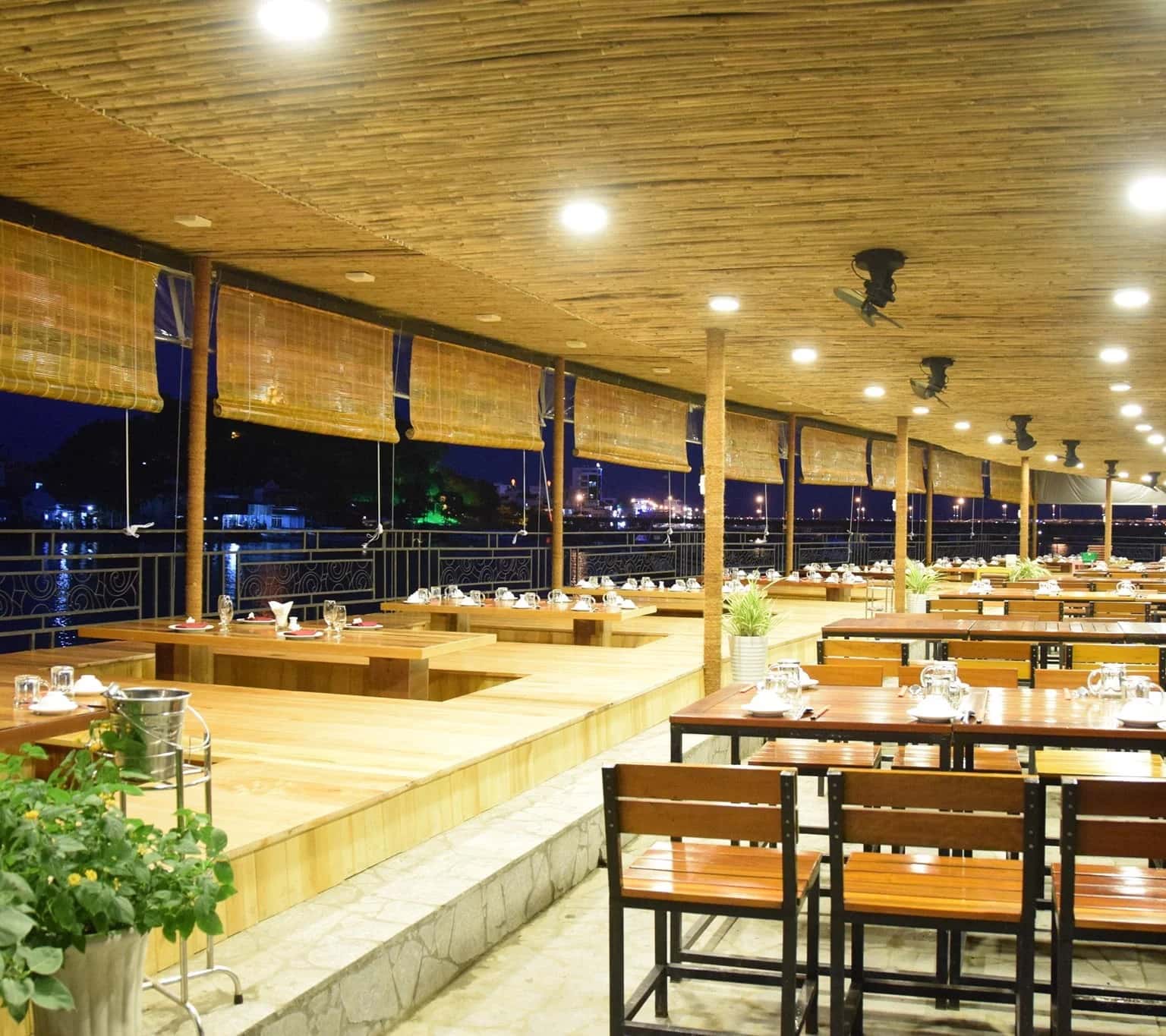 champa garden restaurant nha trang 